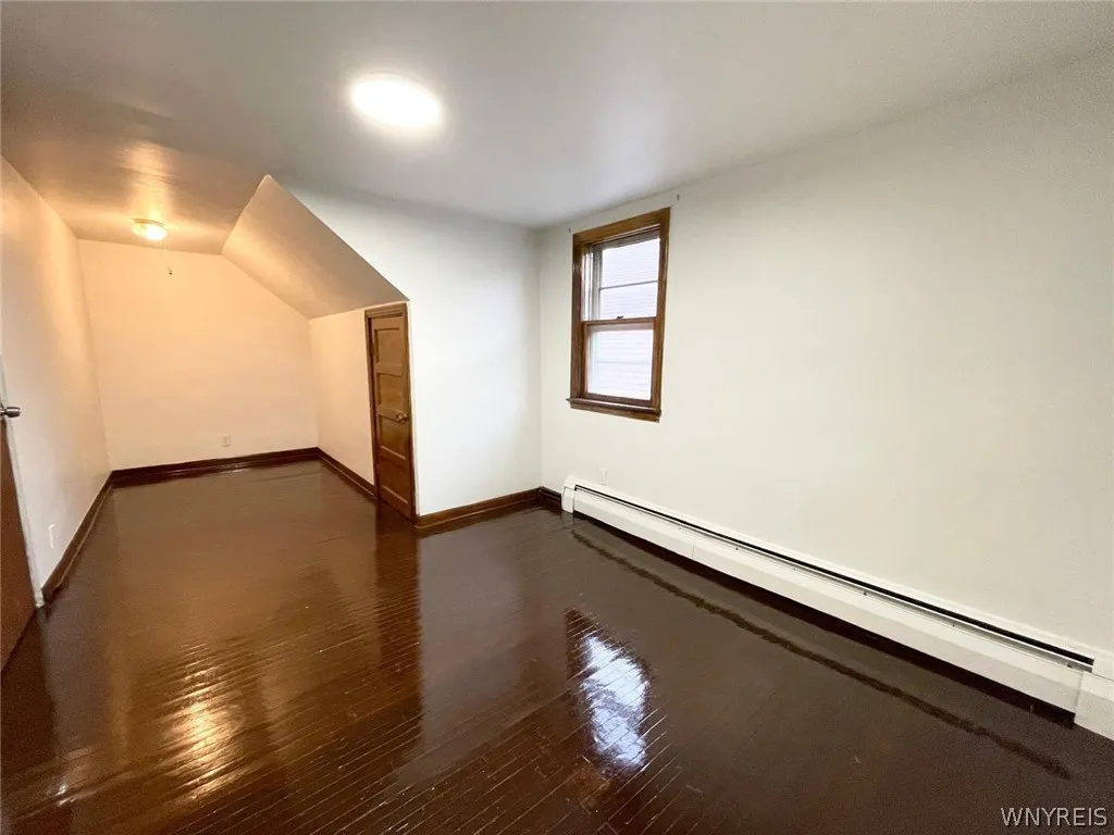 39 Elgas Street, Buffalo, New York 14207, Buffalo, New York 14207, 6 Bedrooms Bedrooms, ,2 BathroomsBathrooms,Residential,For Sale,39 Elgas Street, Buffalo, New York 14207,0,B1696367