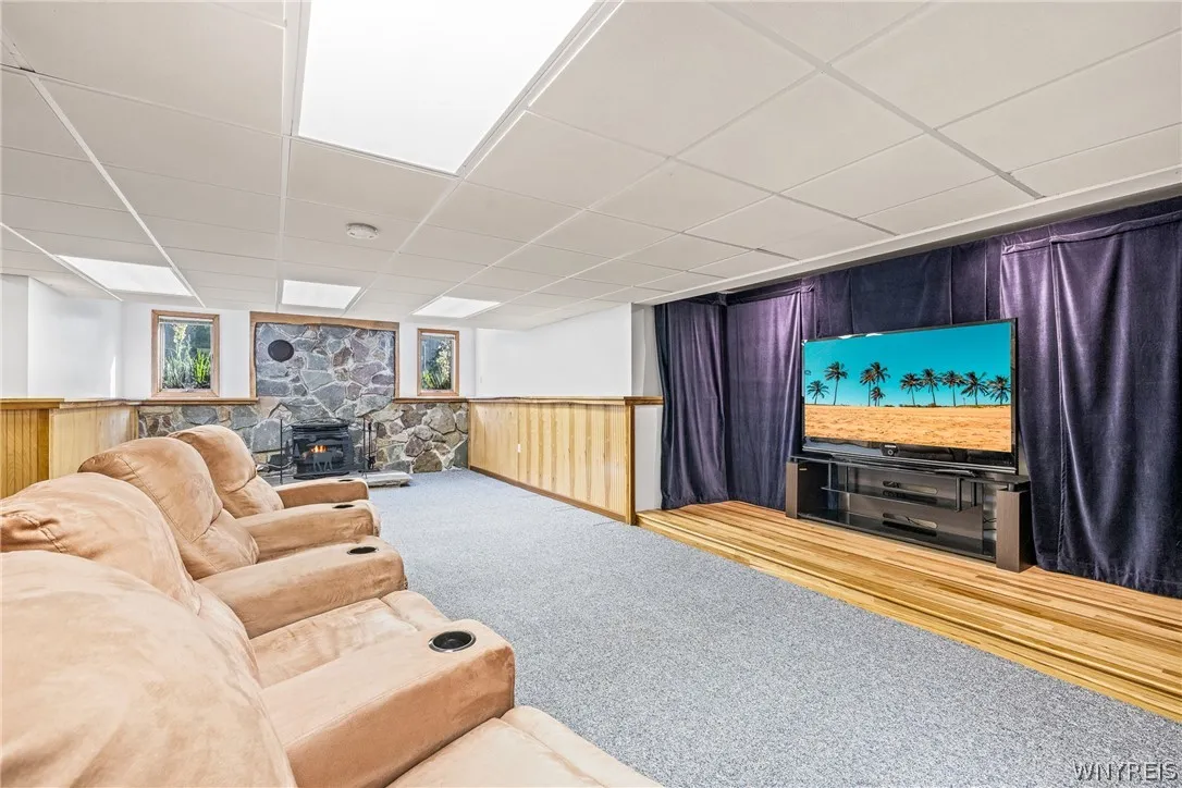 BASEMENT: entertainment room