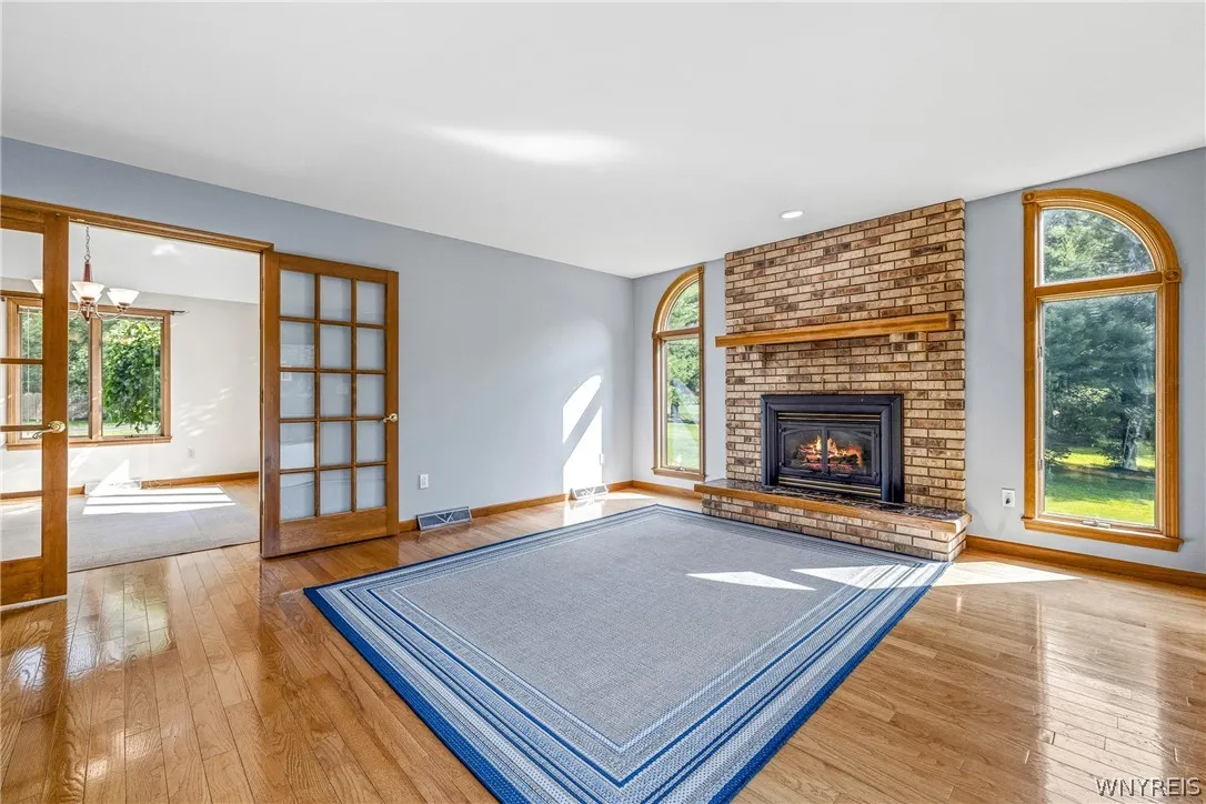 french doors leads to dining room