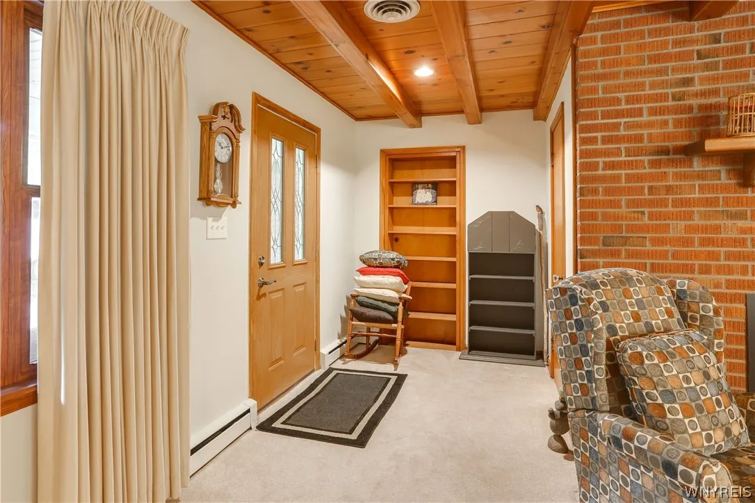 4135 Harris Hill Road, Clarence, New York 14221, Clarence, New York 14221, 2 Bedrooms Bedrooms, 6 Rooms Rooms,1 BathroomBathrooms,Residential,For Sale,4135 Harris Hill Road, Clarence, New York 14221,0,B1696029