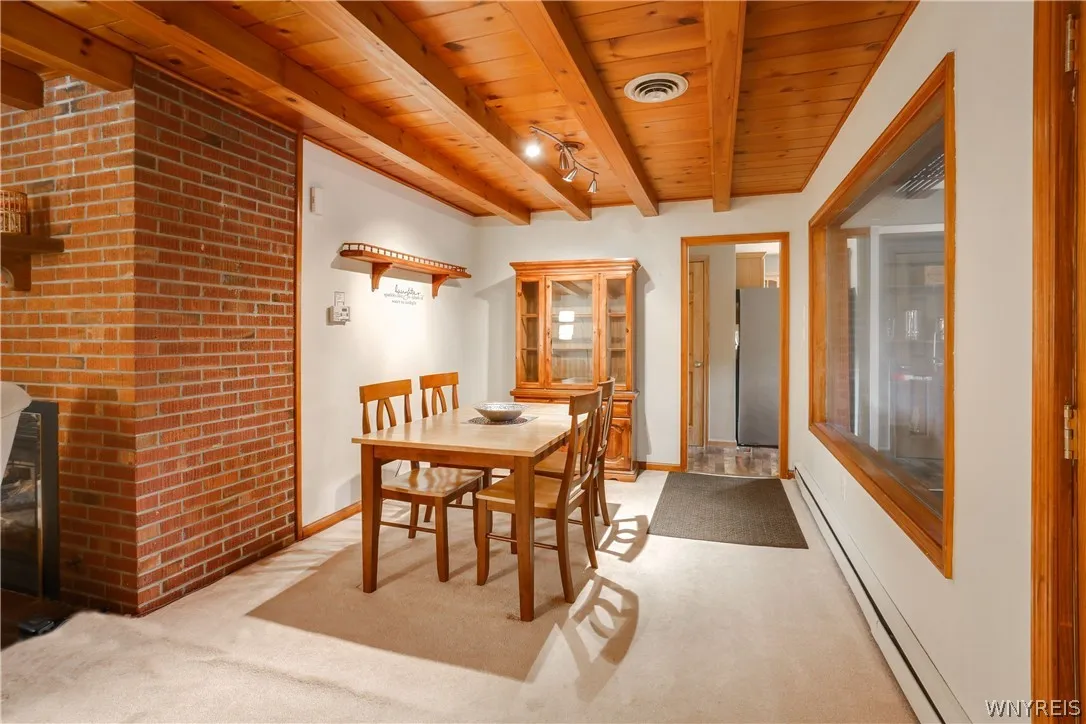 4135 Harris Hill Road, Clarence, New York 14221, Clarence, New York 14221, 2 Bedrooms Bedrooms, 6 Rooms Rooms,1 BathroomBathrooms,Residential,For Sale,4135 Harris Hill Road, Clarence, New York 14221,0,B1696029