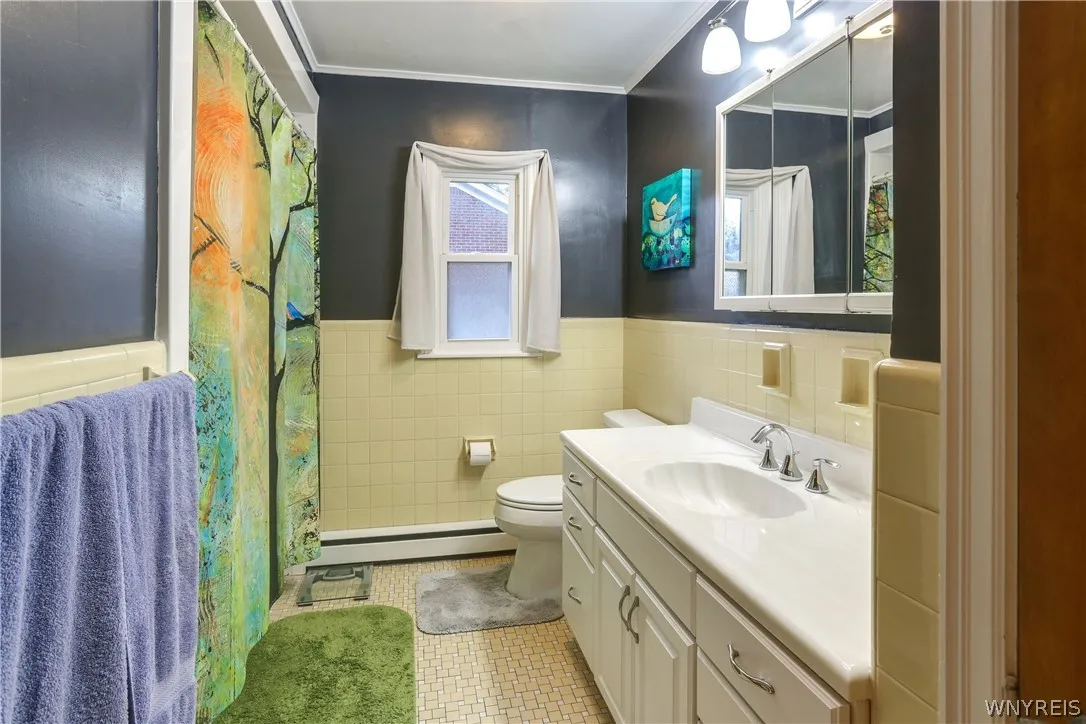 4135 Harris Hill Road, Clarence, New York 14221, Clarence, New York 14221, 2 Bedrooms Bedrooms, 6 Rooms Rooms,1 BathroomBathrooms,Residential,For Sale,4135 Harris Hill Road, Clarence, New York 14221,0,B1696029