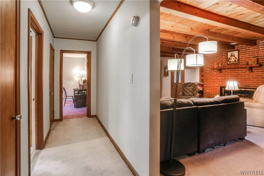 4135 Harris Hill Road, Clarence, New York 14221, Clarence, New York 14221, 2 Bedrooms Bedrooms, 6 Rooms Rooms,1 BathroomBathrooms,Residential,For Sale,4135 Harris Hill Road, Clarence, New York 14221,0,B1696029