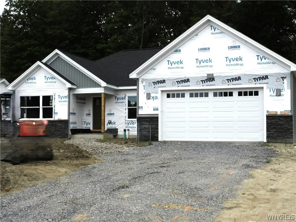 6515 Burke Road, Hamburg, New York 14085, Hamburg, New York 14085, 3 Bedrooms Bedrooms, 7 Rooms Rooms,2 BathroomsBathrooms,Residential,For Sale,6515 Burke Road, Hamburg, New York 14085,0,B1696528