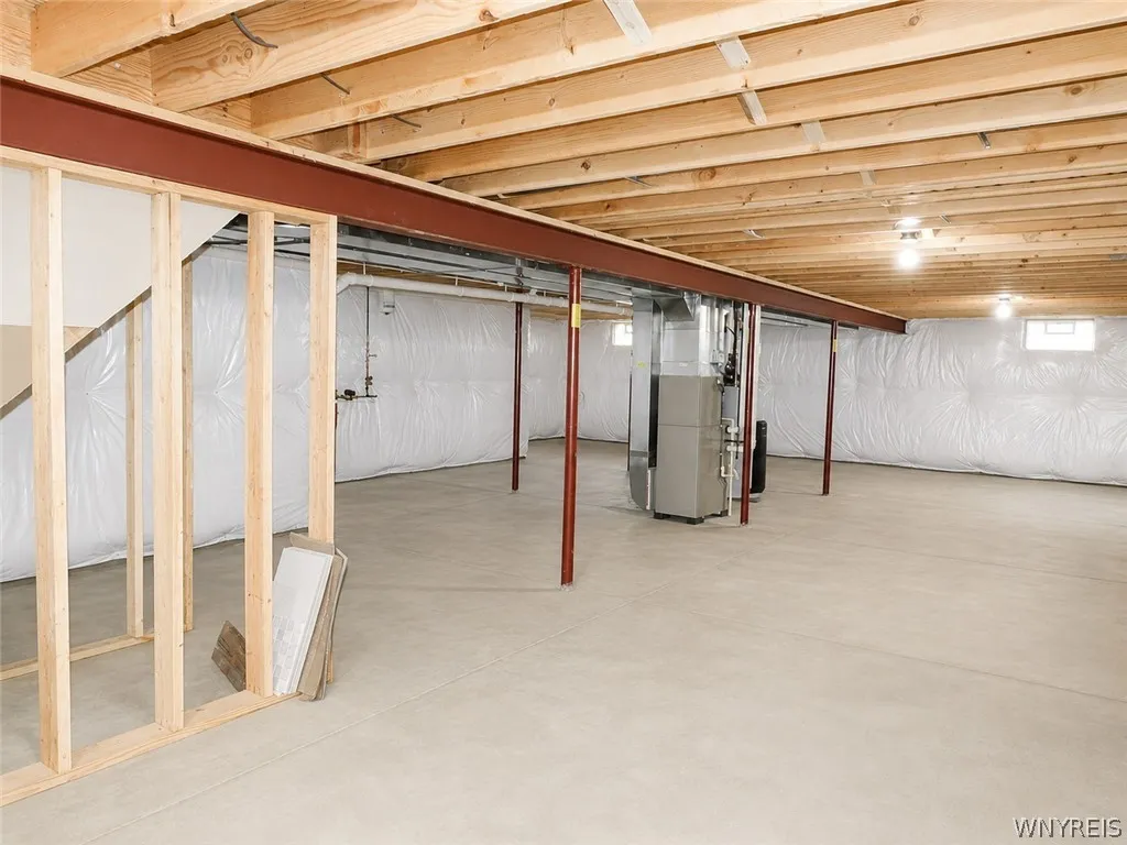 6515 Burke Road, Hamburg, New York 14085, Hamburg, New York 14085, 3 Bedrooms Bedrooms, 7 Rooms Rooms,2 BathroomsBathrooms,Residential,For Sale,6515 Burke Road, Hamburg, New York 14085,0,B1696528