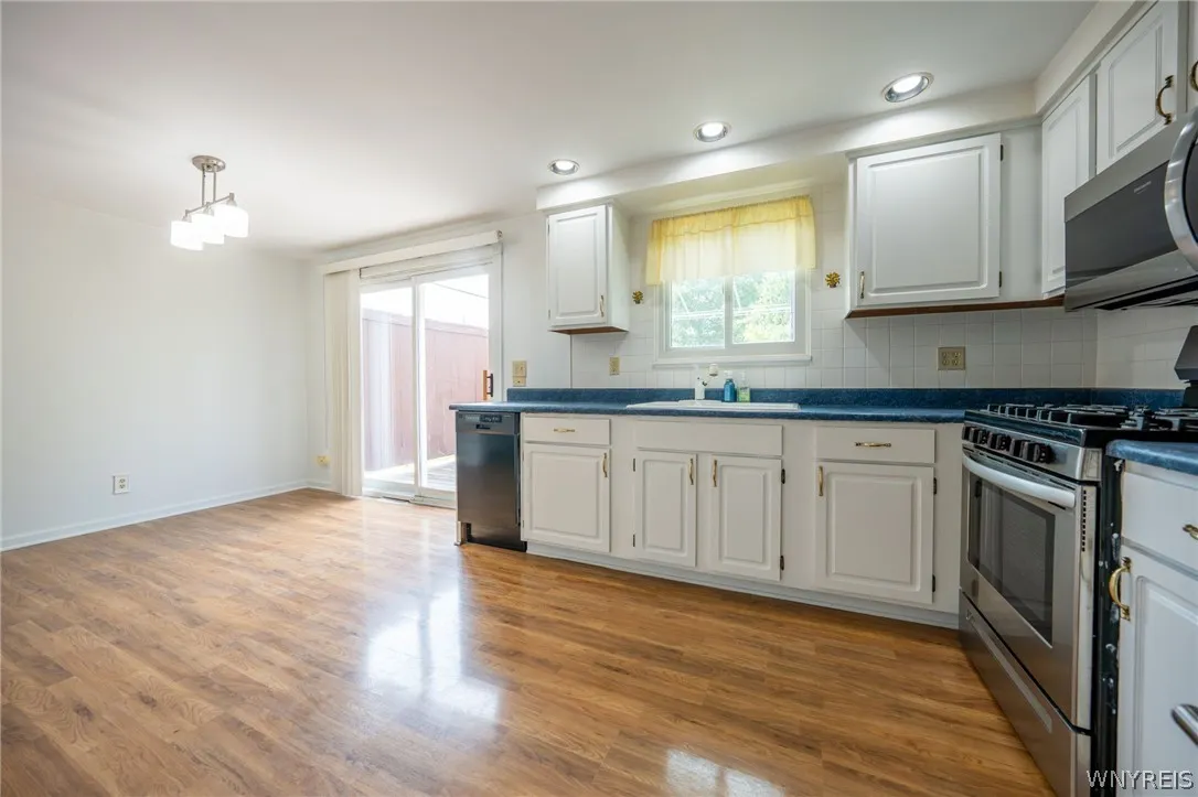 3933 Sharondale Drive, Hamburg, New York 14075, Hamburg, New York 14075, 3 Bedrooms Bedrooms, 7 Rooms Rooms,1 BathroomBathrooms,Residential,For Sale,3933 Sharondale Drive, Hamburg, New York 14075,0,B1696348