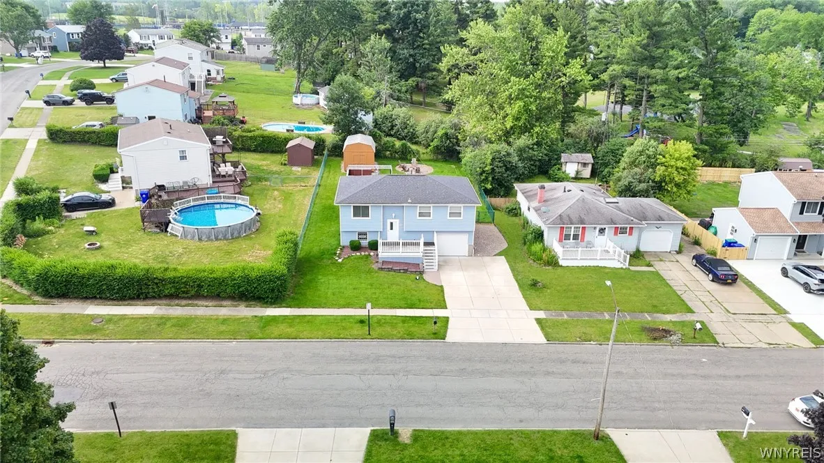 3933 Sharondale Drive, Hamburg, New York 14075, Hamburg, New York 14075, 3 Bedrooms Bedrooms, 7 Rooms Rooms,1 BathroomBathrooms,Residential,For Sale,3933 Sharondale Drive, Hamburg, New York 14075,0,B1696348