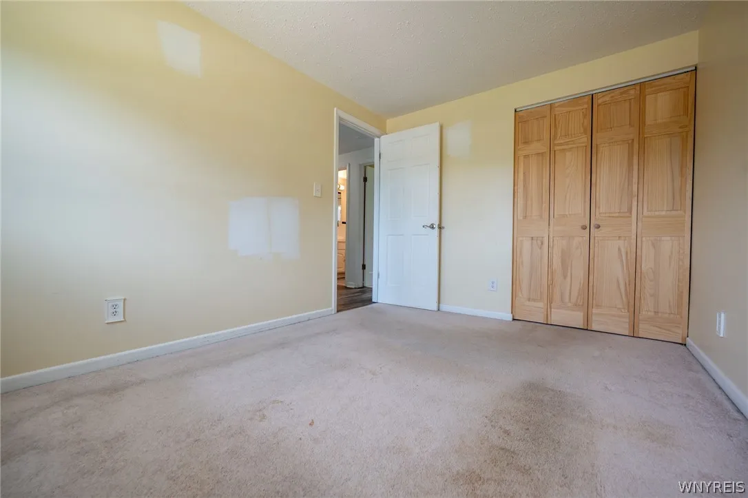 3933 Sharondale Drive, Hamburg, New York 14075, Hamburg, New York 14075, 3 Bedrooms Bedrooms, 7 Rooms Rooms,1 BathroomBathrooms,Residential,For Sale,3933 Sharondale Drive, Hamburg, New York 14075,0,B1696348