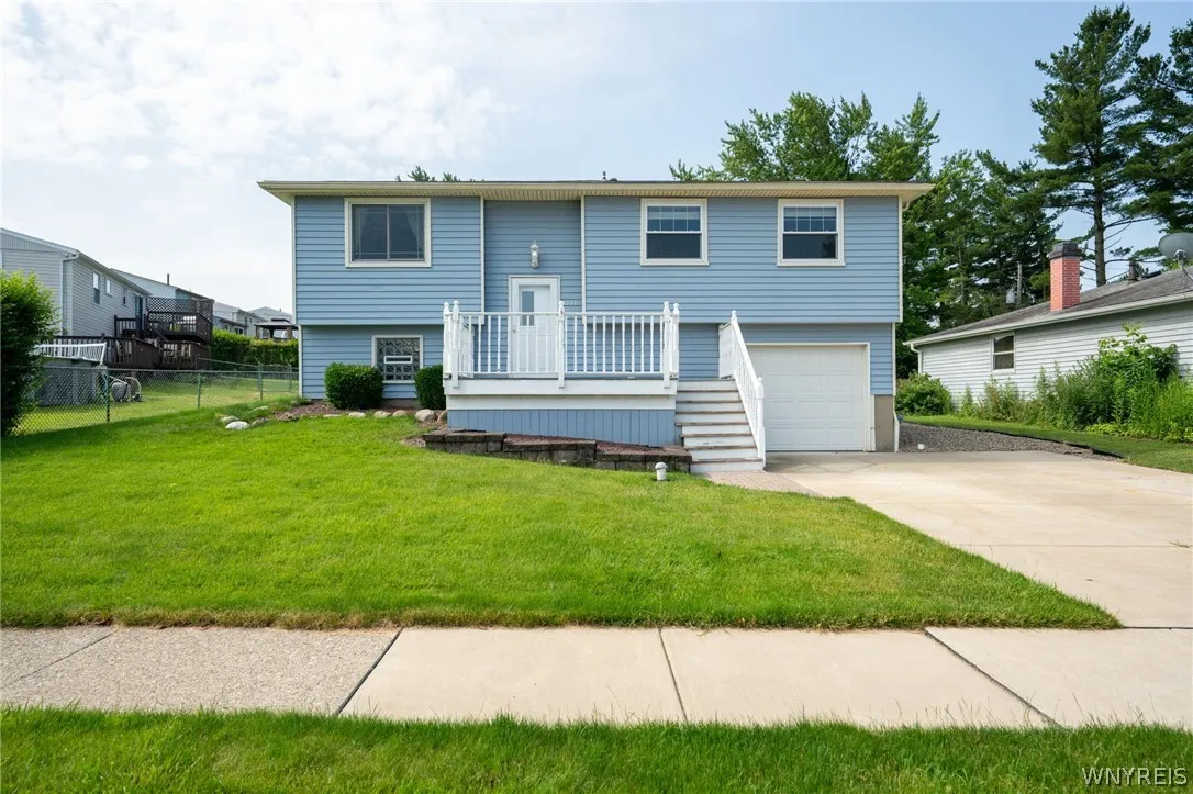 3933 Sharondale Drive, Hamburg, New York 14075, Hamburg, New York 14075, 3 Bedrooms Bedrooms, 7 Rooms Rooms,1 BathroomBathrooms,Residential,For Sale,3933 Sharondale Drive, Hamburg, New York 14075,0,B1696348