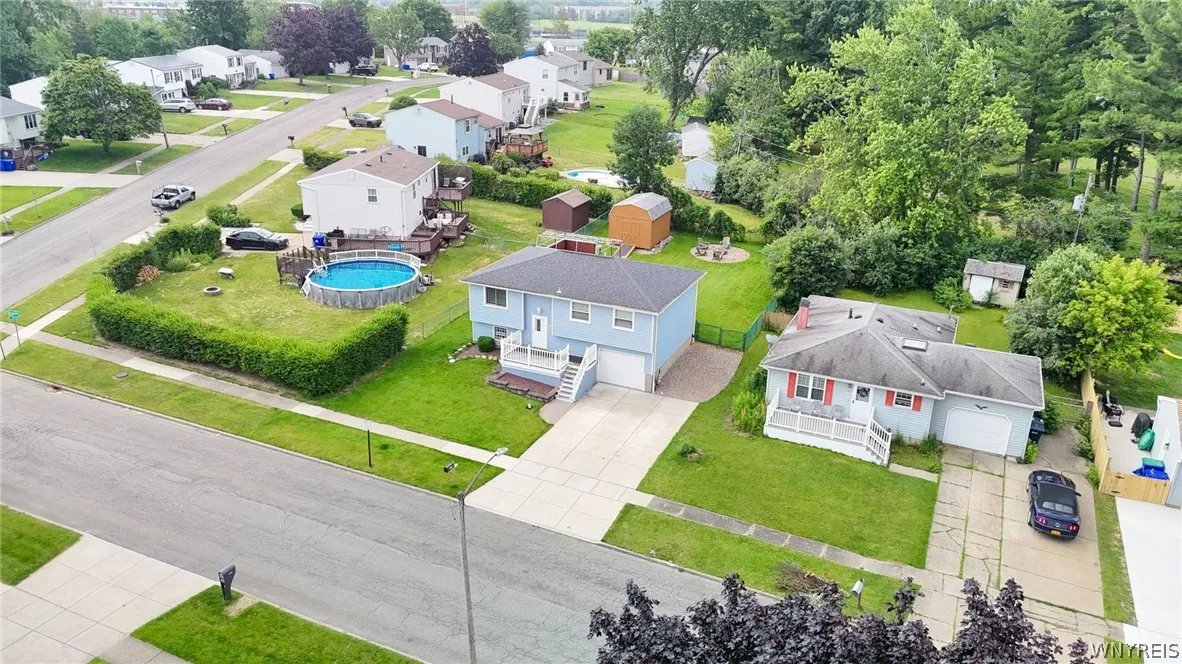 3933 Sharondale Drive, Hamburg, New York 14075, Hamburg, New York 14075, 3 Bedrooms Bedrooms, 7 Rooms Rooms,1 BathroomBathrooms,Residential,For Sale,3933 Sharondale Drive, Hamburg, New York 14075,0,B1696348