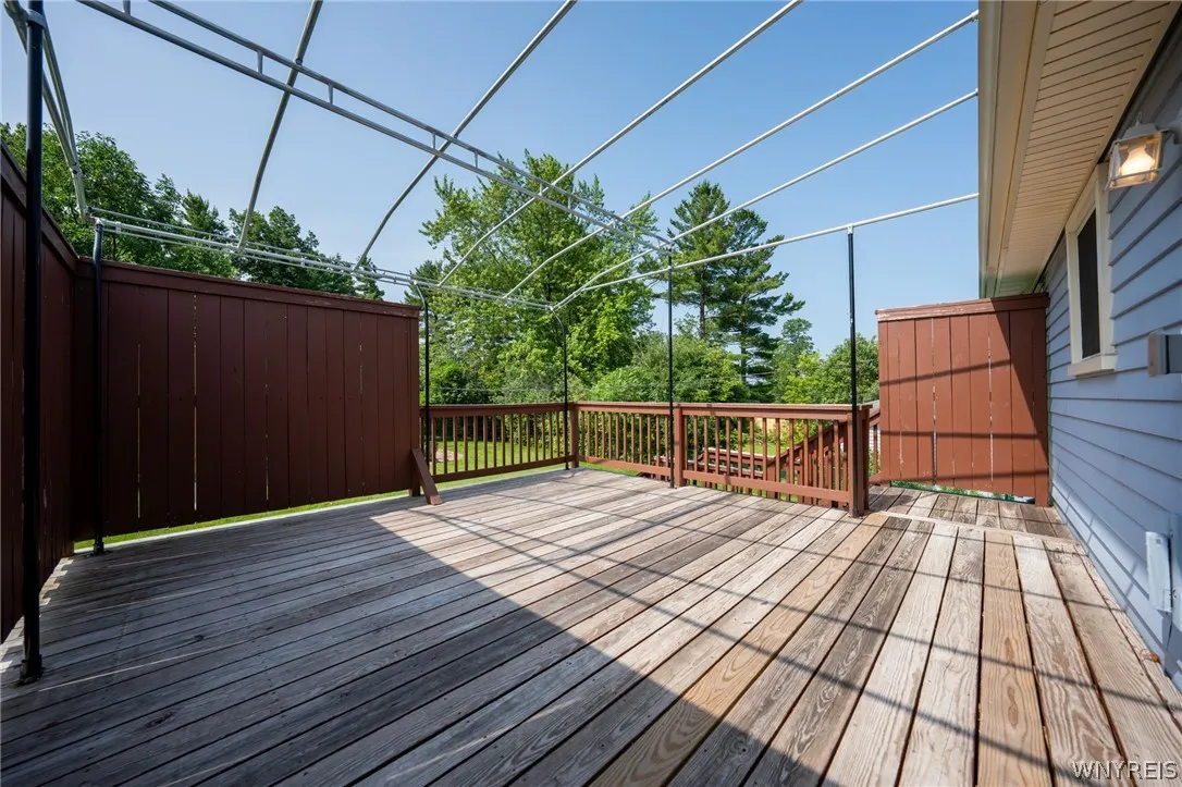 3933 Sharondale Drive, Hamburg, New York 14075, Hamburg, New York 14075, 3 Bedrooms Bedrooms, 7 Rooms Rooms,1 BathroomBathrooms,Residential,For Sale,3933 Sharondale Drive, Hamburg, New York 14075,0,B1696348