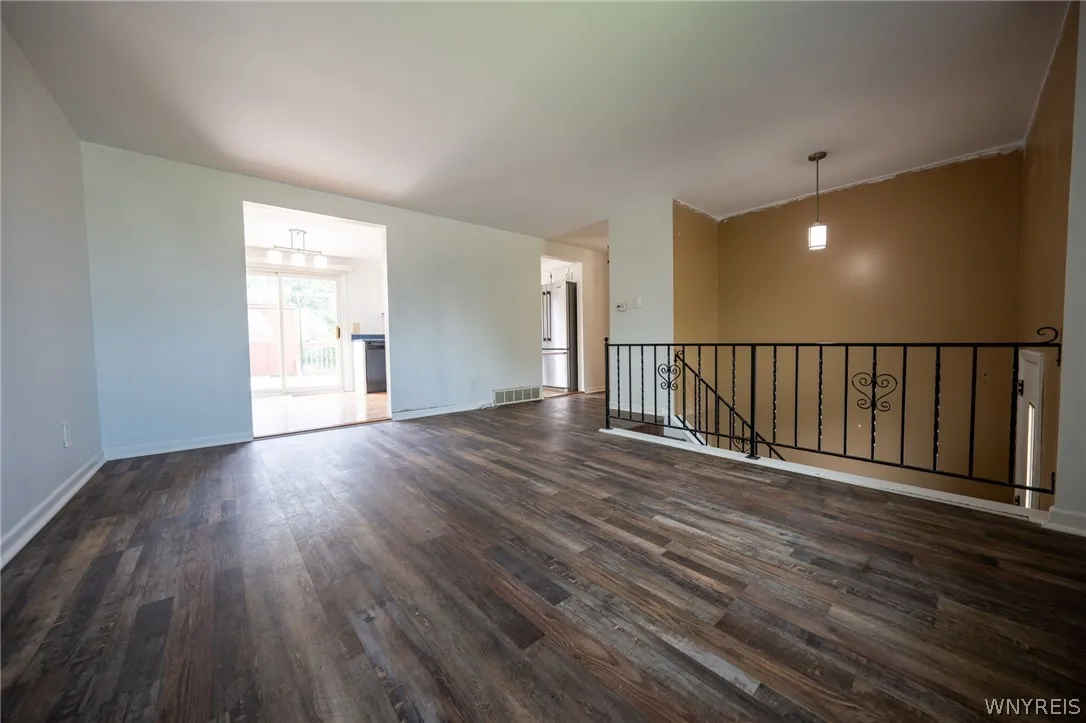 3933 Sharondale Drive, Hamburg, New York 14075, Hamburg, New York 14075, 3 Bedrooms Bedrooms, 7 Rooms Rooms,1 BathroomBathrooms,Residential,For Sale,3933 Sharondale Drive, Hamburg, New York 14075,0,B1696348