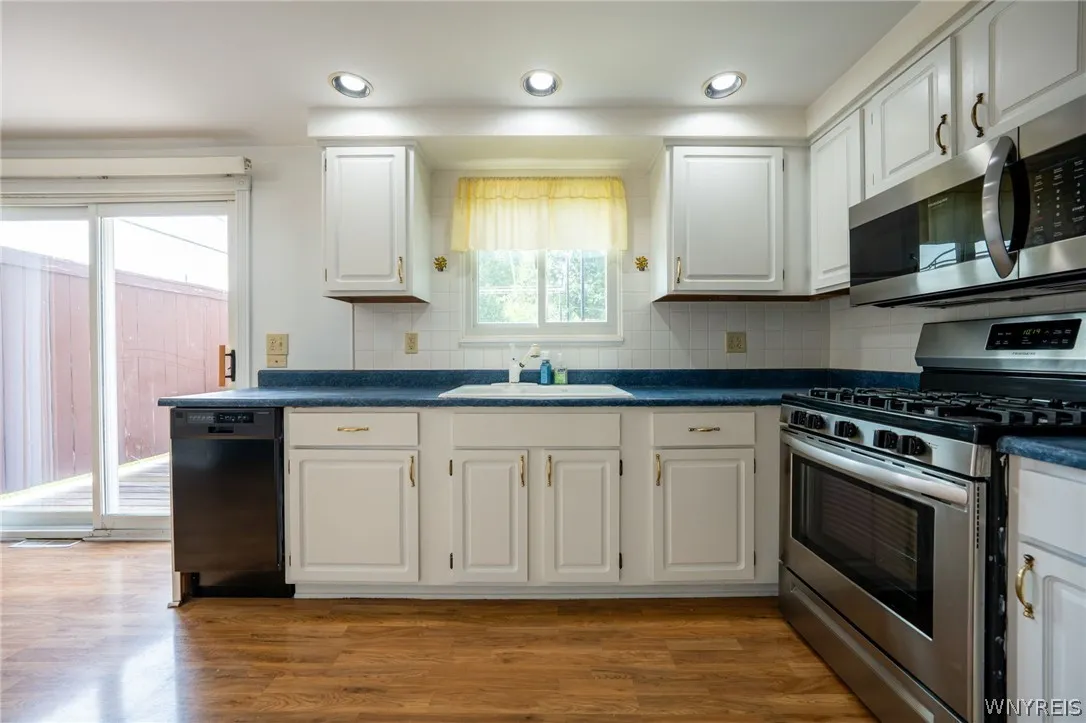 3933 Sharondale Drive, Hamburg, New York 14075, Hamburg, New York 14075, 3 Bedrooms Bedrooms, 7 Rooms Rooms,1 BathroomBathrooms,Residential,For Sale,3933 Sharondale Drive, Hamburg, New York 14075,0,B1696348