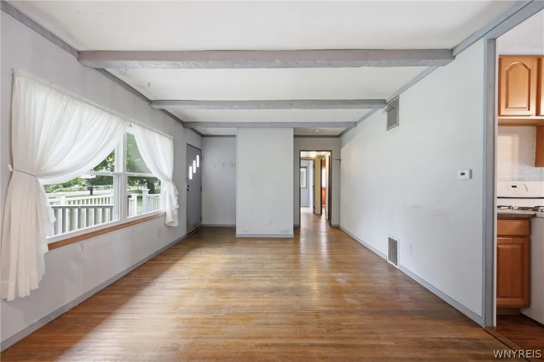 4875 Meadowbrook Road, Clarence, New York 14221, Clarence, New York 14221, 3 Bedrooms Bedrooms, 5 Rooms Rooms,1 BathroomBathrooms,Residential,For Sale,4875 Meadowbrook Road, Clarence, New York 14221,0,B1696321