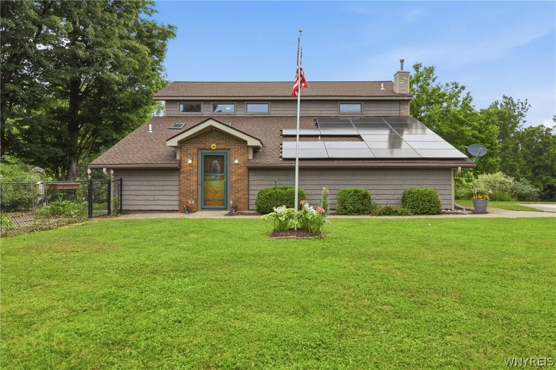 13500 North Road, Alden, New York 14004, Alden, New York 14004, 4 Bedroom Bedrooms, 18 Room Rooms,2 BathroomBathrooms,Residential,Closed,13500 North Road, Alden, New York 14004,0,B1696650