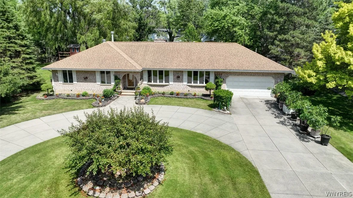 1835 North Forest Road, Amherst, New York 14221, Amherst, New York 14221, 3 Bedrooms Bedrooms, 7 Rooms Rooms,2 BathroomsBathrooms,Residential,For Sale,1835 North Forest Road, Amherst, New York 14221,0,B1696717