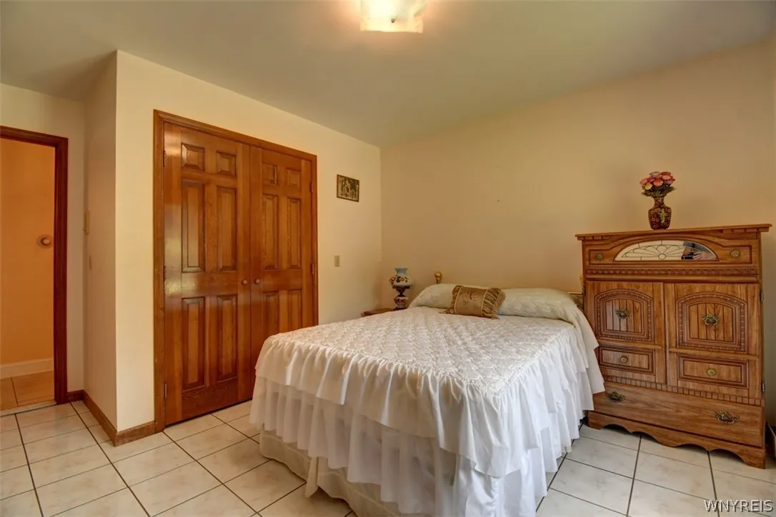 1835 North Forest Road, Amherst, New York 14221, Amherst, New York 14221, 3 Bedrooms Bedrooms, 7 Rooms Rooms,2 BathroomsBathrooms,Residential,For Sale,1835 North Forest Road, Amherst, New York 14221,0,B1696717