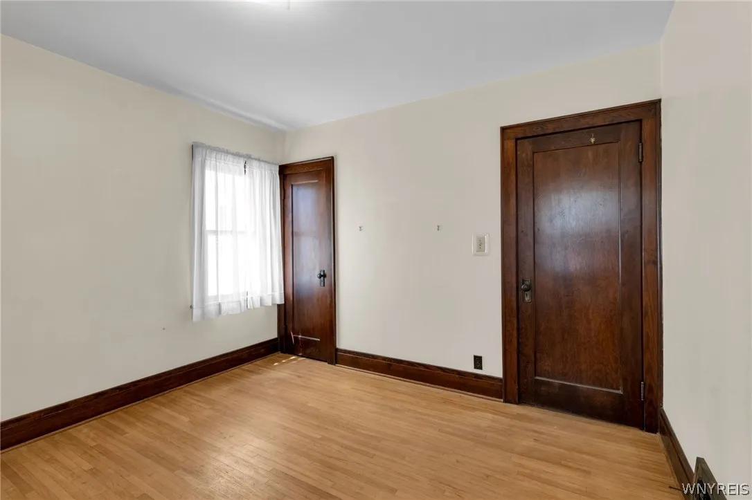136 Lincoln Boulevard, Tonawanda, New York 14217, Tonawanda, New York 14217, 6 Bedrooms Bedrooms, ,2 BathroomsBathrooms,Residential,For Sale,136 Lincoln Boulevard, Tonawanda, New York 14217,0,B1679763