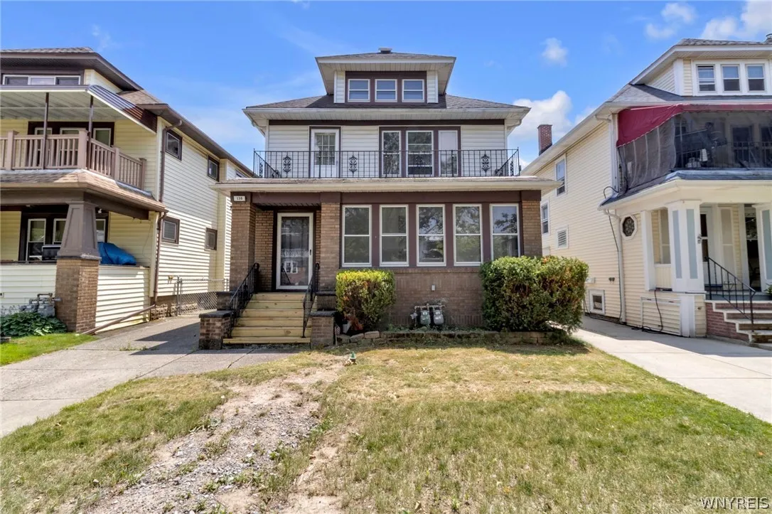 136 Lincoln Boulevard, Tonawanda, New York 14217, Tonawanda, New York 14217, 6 Bedrooms Bedrooms, ,2 BathroomsBathrooms,Residential,For Sale,136 Lincoln Boulevard, Tonawanda, New York 14217,0,B1679763