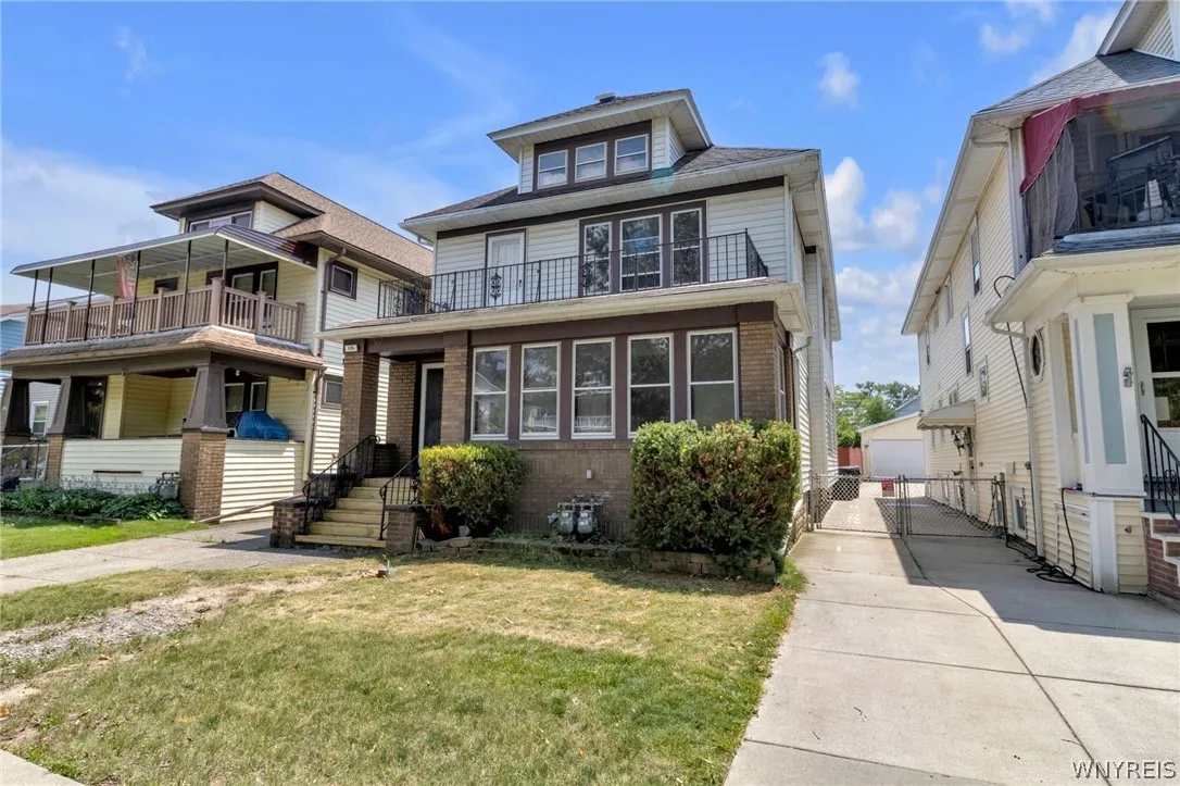 136 Lincoln Boulevard, Tonawanda, New York 14217, Tonawanda, New York 14217, 6 Bedrooms Bedrooms, ,2 BathroomsBathrooms,Residential,For Sale,136 Lincoln Boulevard, Tonawanda, New York 14217,0,B1679763