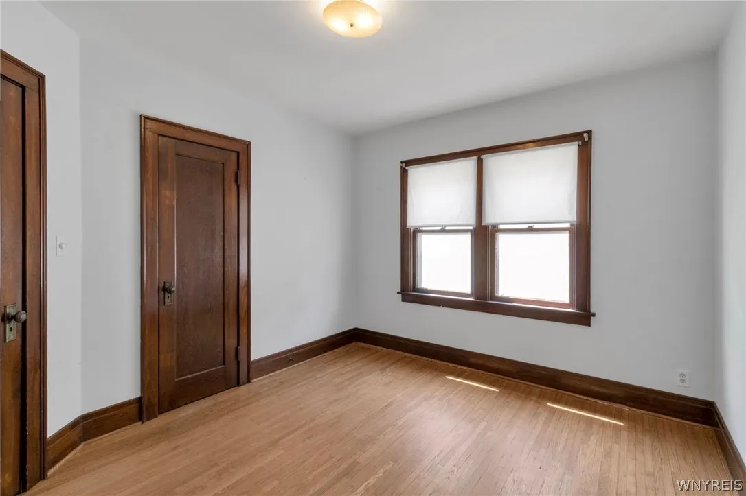 136 Lincoln Boulevard, Tonawanda, New York 14217, Tonawanda, New York 14217, 6 Bedrooms Bedrooms, ,2 BathroomsBathrooms,Residential,For Sale,136 Lincoln Boulevard, Tonawanda, New York 14217,0,B1679763