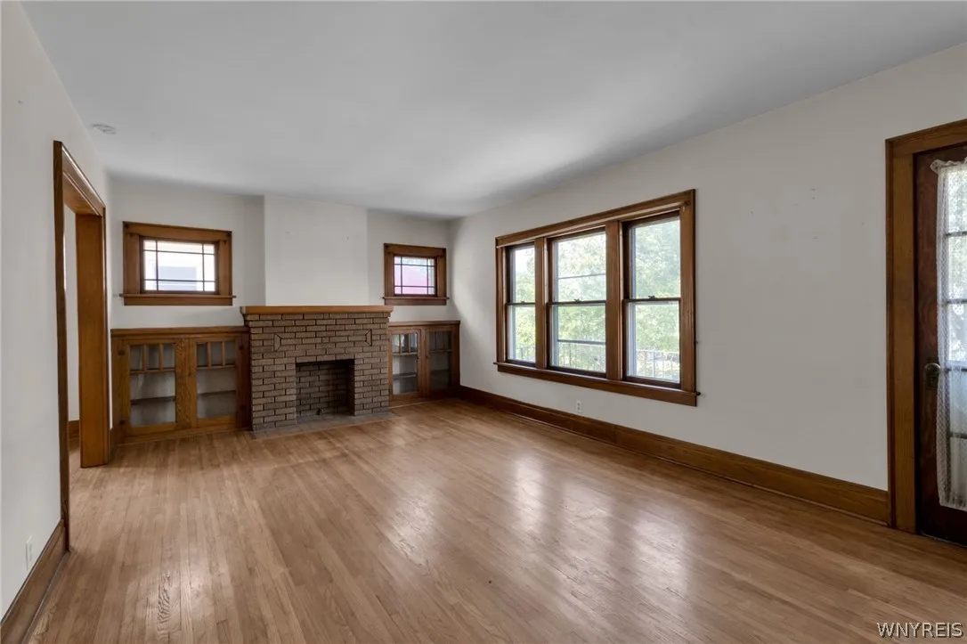 136 Lincoln Boulevard, Tonawanda, New York 14217, Tonawanda, New York 14217, 6 Bedrooms Bedrooms, ,2 BathroomsBathrooms,Residential,For Sale,136 Lincoln Boulevard, Tonawanda, New York 14217,0,B1679763