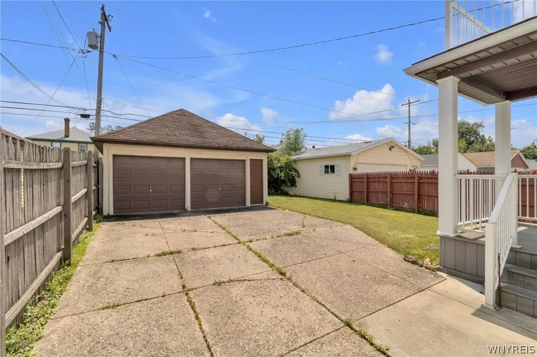 136 Lincoln Boulevard, Tonawanda, New York 14217, Tonawanda, New York 14217, 6 Bedrooms Bedrooms, ,2 BathroomsBathrooms,Residential,For Sale,136 Lincoln Boulevard, Tonawanda, New York 14217,0,B1679763