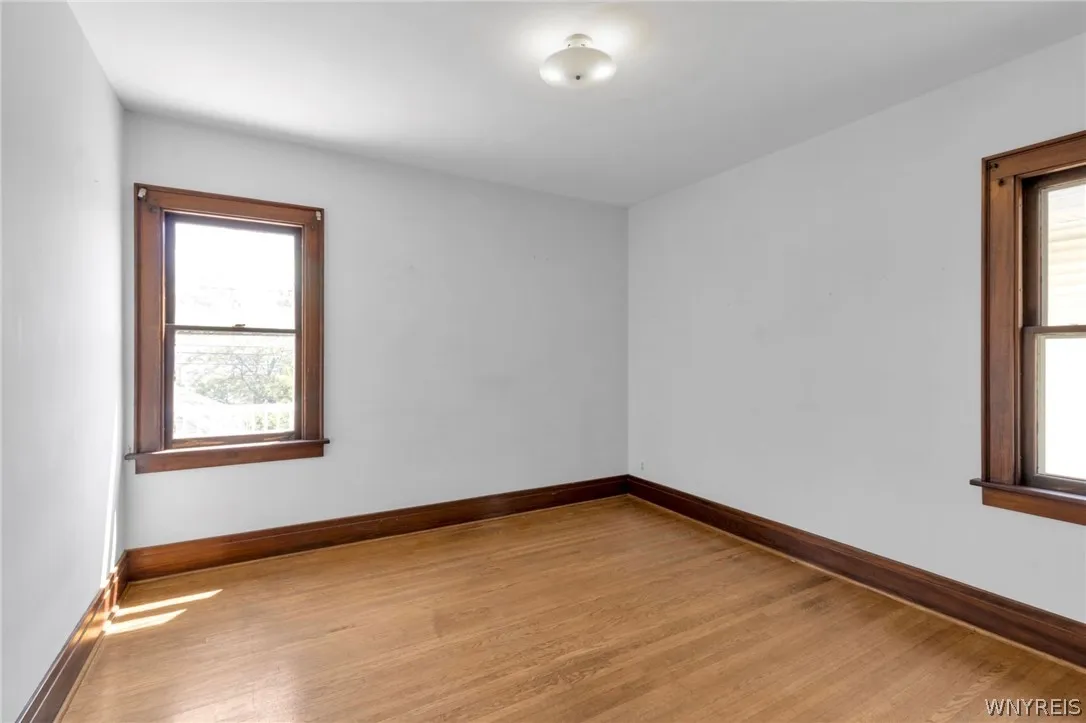 136 Lincoln Boulevard, Tonawanda, New York 14217, Tonawanda, New York 14217, 6 Bedrooms Bedrooms, ,2 BathroomsBathrooms,Residential,For Sale,136 Lincoln Boulevard, Tonawanda, New York 14217,0,B1679763