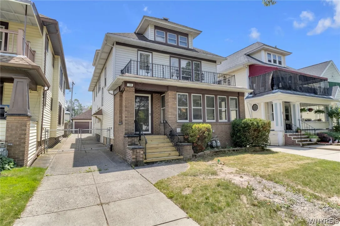 136 Lincoln Boulevard, Tonawanda, New York 14217, Tonawanda, New York 14217, 6 Bedrooms Bedrooms, ,2 BathroomsBathrooms,Residential,For Sale,136 Lincoln Boulevard, Tonawanda, New York 14217,0,B1679763