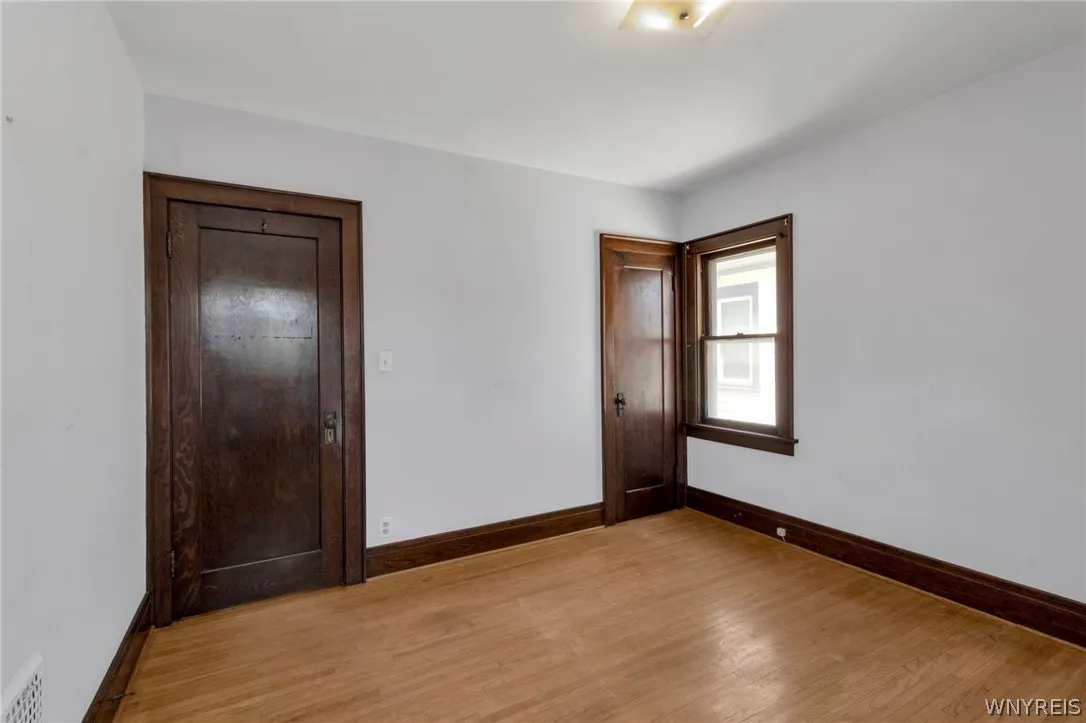136 Lincoln Boulevard, Tonawanda, New York 14217, Tonawanda, New York 14217, 6 Bedrooms Bedrooms, ,2 BathroomsBathrooms,Residential,For Sale,136 Lincoln Boulevard, Tonawanda, New York 14217,0,B1679763