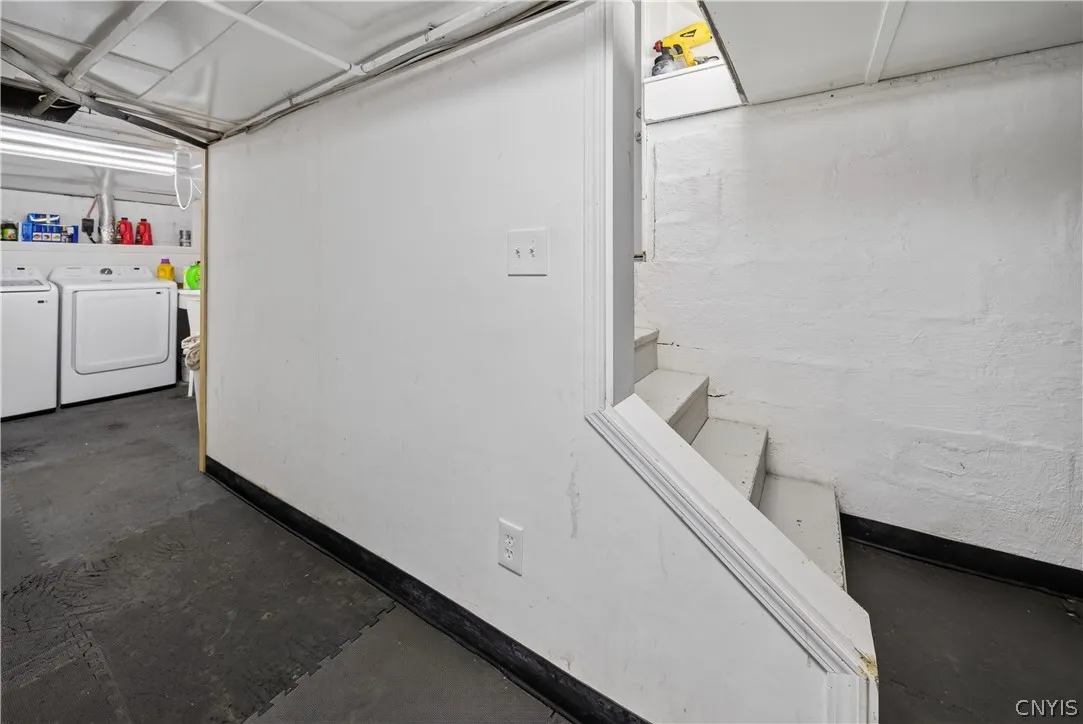 209 Hazelhurst Avenue, Syracuse, New York 13206, Syracuse, New York 13206, 3 Bedrooms Bedrooms, 6 Rooms Rooms,1 BathroomBathrooms,Residential,For Sale,209 Hazelhurst Avenue, Syracuse, New York 13206,0,S1695691
