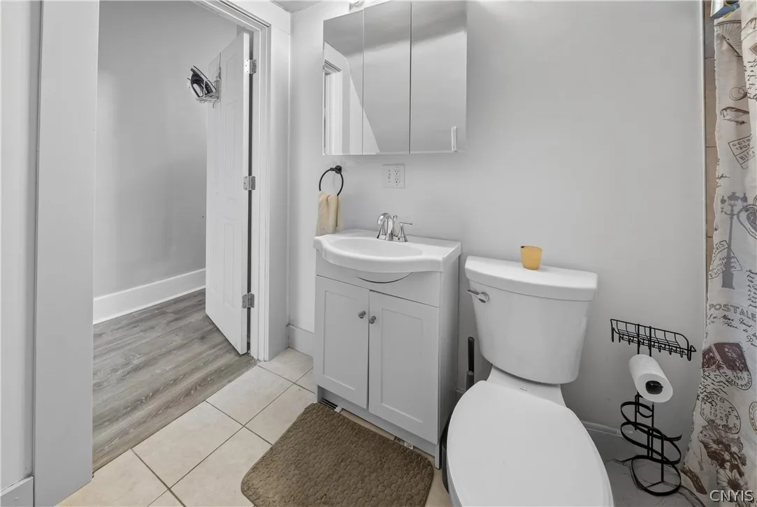 209 Hazelhurst Avenue, Syracuse, New York 13206, Syracuse, New York 13206, 3 Bedrooms Bedrooms, 6 Rooms Rooms,1 BathroomBathrooms,Residential,For Sale,209 Hazelhurst Avenue, Syracuse, New York 13206,0,S1695691
