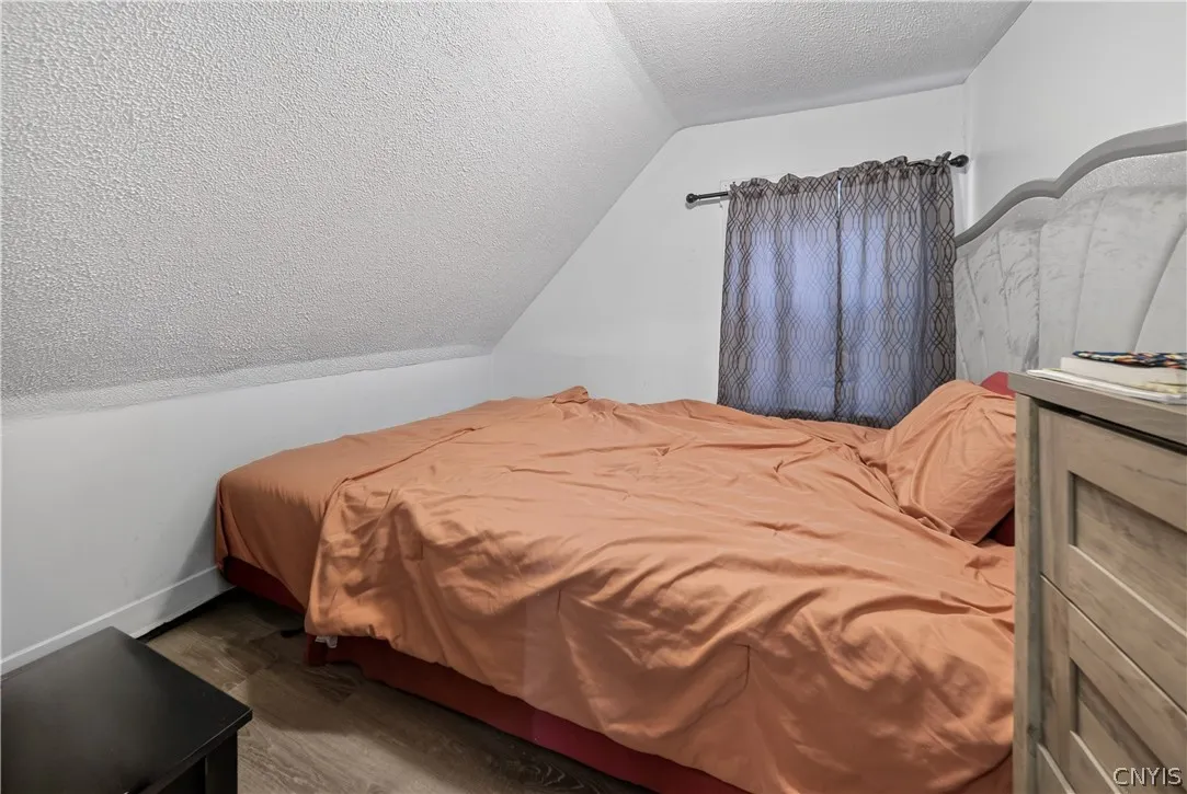 209 Hazelhurst Avenue, Syracuse, New York 13206, Syracuse, New York 13206, 3 Bedrooms Bedrooms, 6 Rooms Rooms,1 BathroomBathrooms,Residential,For Sale,209 Hazelhurst Avenue, Syracuse, New York 13206,0,S1695691