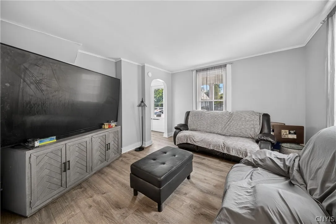 209 Hazelhurst Avenue, Syracuse, New York 13206, Syracuse, New York 13206, 3 Bedrooms Bedrooms, 6 Rooms Rooms,1 BathroomBathrooms,Residential,For Sale,209 Hazelhurst Avenue, Syracuse, New York 13206,0,S1695691