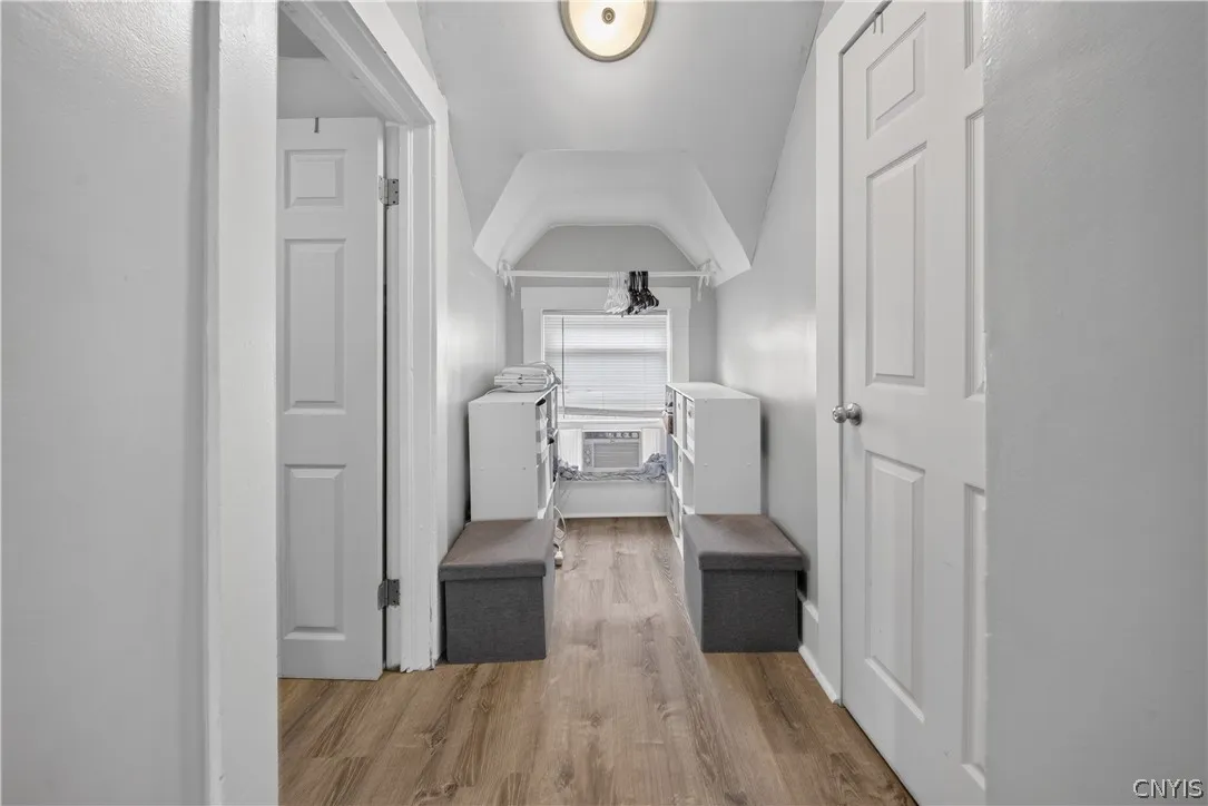 209 Hazelhurst Avenue, Syracuse, New York 13206, Syracuse, New York 13206, 3 Bedrooms Bedrooms, 6 Rooms Rooms,1 BathroomBathrooms,Residential,For Sale,209 Hazelhurst Avenue, Syracuse, New York 13206,0,S1695691