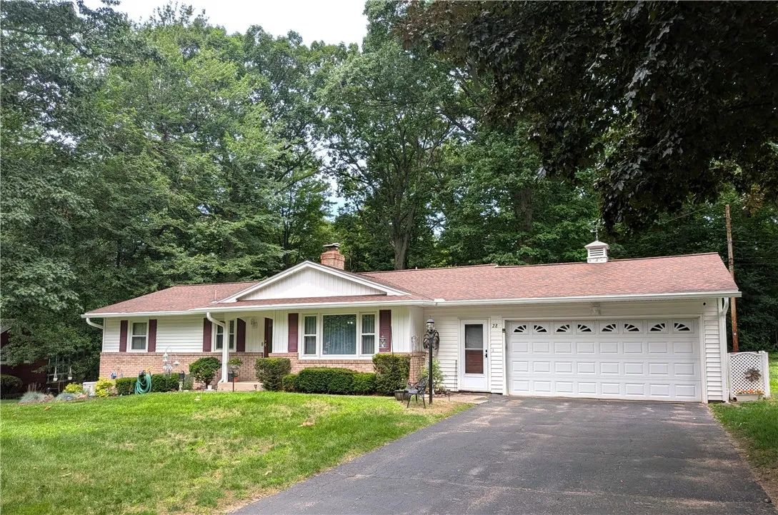 Ranch style with 2 bedrooms