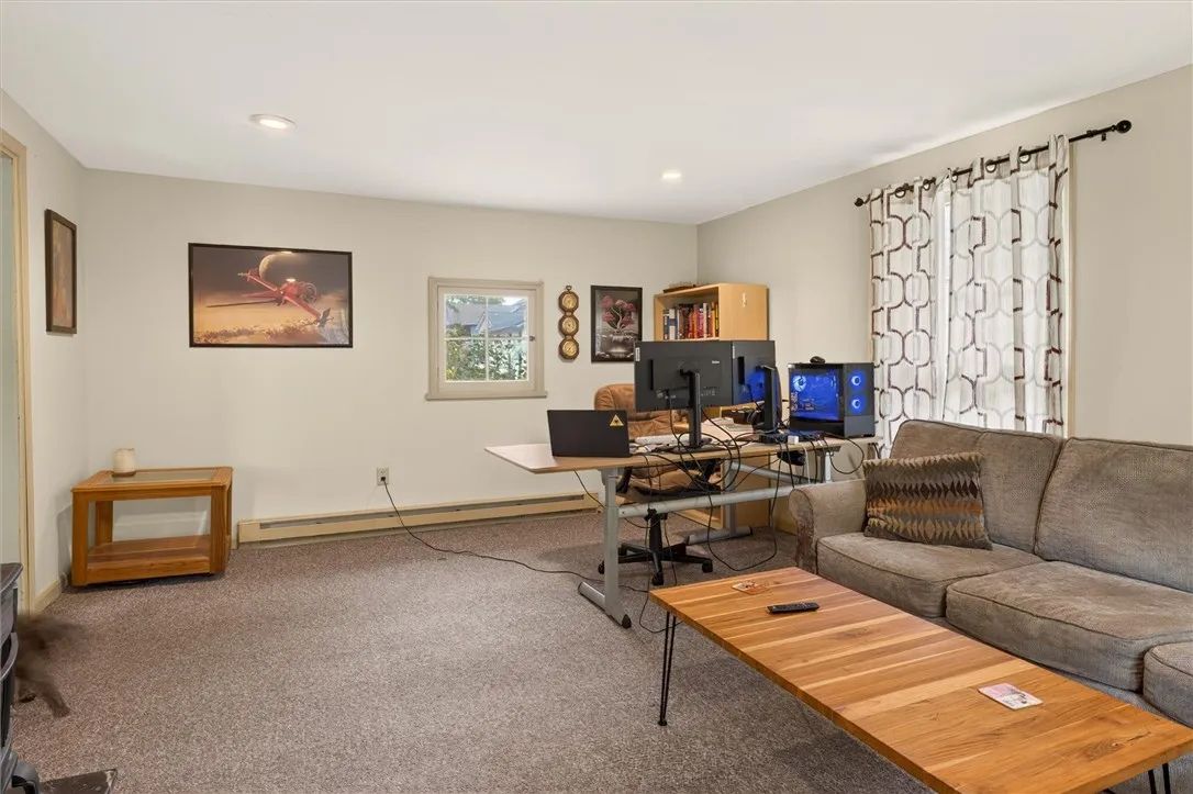 47 Sly Street, Canandaigua City, New York 14424, Canandaigua City, New York 14424, 4 Bedrooms Bedrooms, ,2 BathroomsBathrooms,Residential,For Sale,47 Sly Street, Canandaigua City, New York 14424,0,R1696805