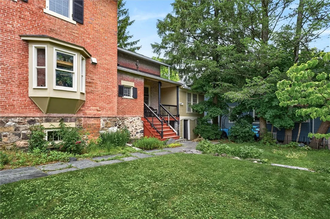 47 Sly Street, Canandaigua City, New York 14424, Canandaigua City, New York 14424, 4 Bedrooms Bedrooms, ,2 BathroomsBathrooms,Residential,For Sale,47 Sly Street, Canandaigua City, New York 14424,0,R1696805