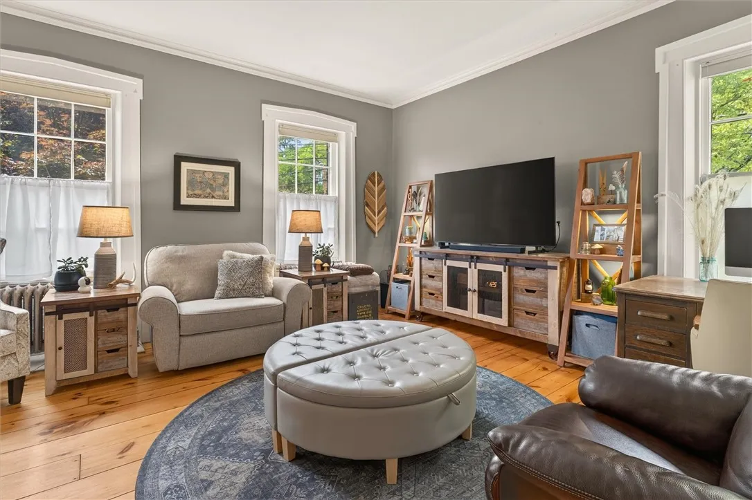 47 Sly Street, Canandaigua City, New York 14424, Canandaigua City, New York 14424, 4 Bedrooms Bedrooms, ,2 BathroomsBathrooms,Residential,For Sale,47 Sly Street, Canandaigua City, New York 14424,0,R1696805