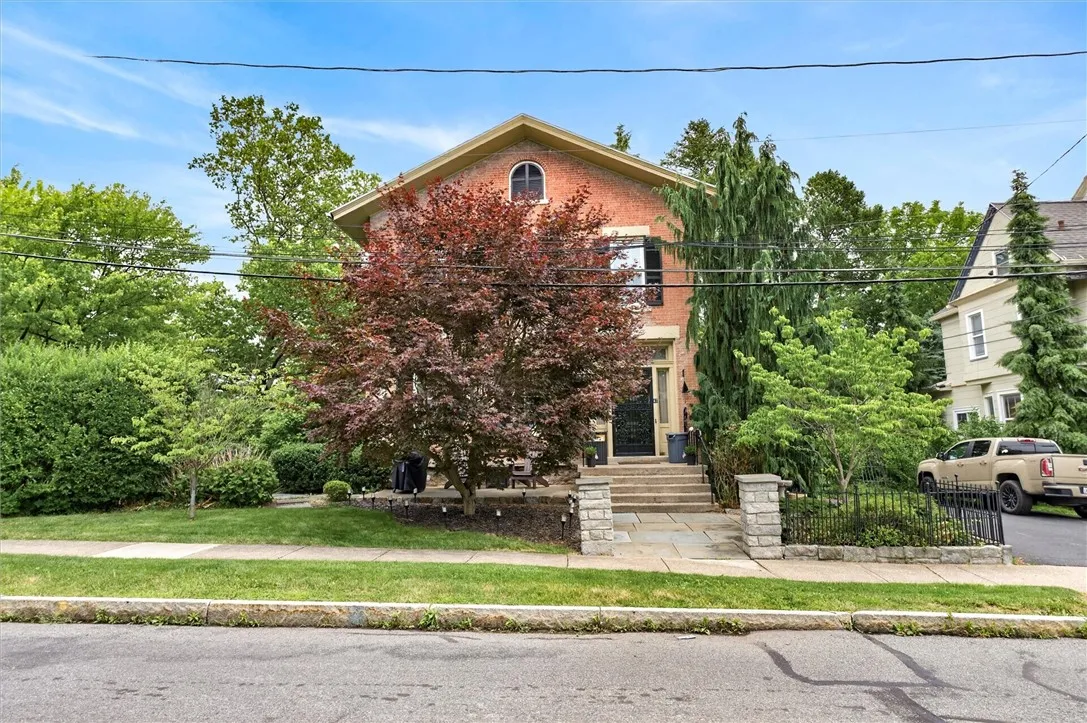 47 Sly Street, Canandaigua City, New York 14424, Canandaigua City, New York 14424, 4 Bedrooms Bedrooms, ,2 BathroomsBathrooms,Residential,For Sale,47 Sly Street, Canandaigua City, New York 14424,0,R1696805