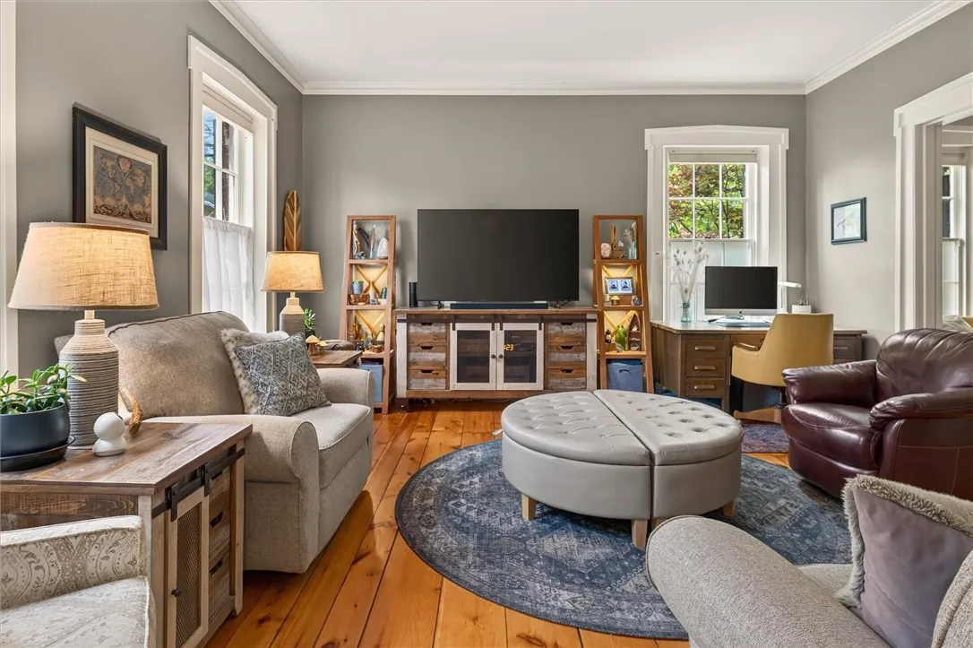 47 Sly Street, Canandaigua City, New York 14424, Canandaigua City, New York 14424, 4 Bedrooms Bedrooms, ,2 BathroomsBathrooms,Residential,For Sale,47 Sly Street, Canandaigua City, New York 14424,0,R1696805