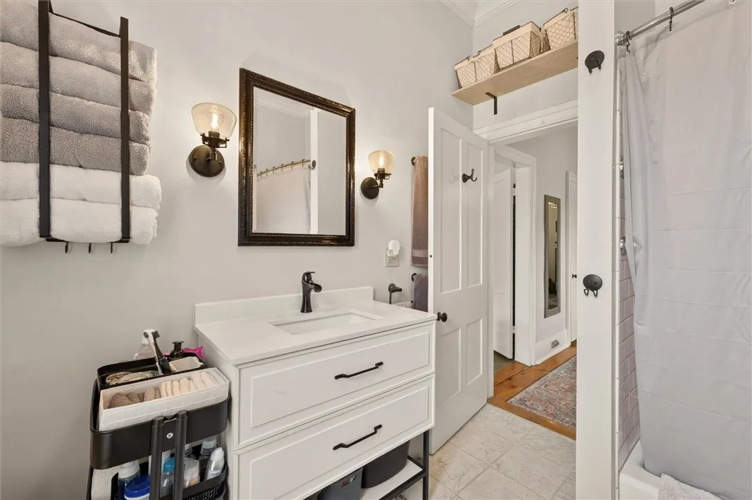 47 Sly Street, Canandaigua City, New York 14424, Canandaigua City, New York 14424, 4 Bedrooms Bedrooms, ,2 BathroomsBathrooms,Residential,For Sale,47 Sly Street, Canandaigua City, New York 14424,0,R1696805