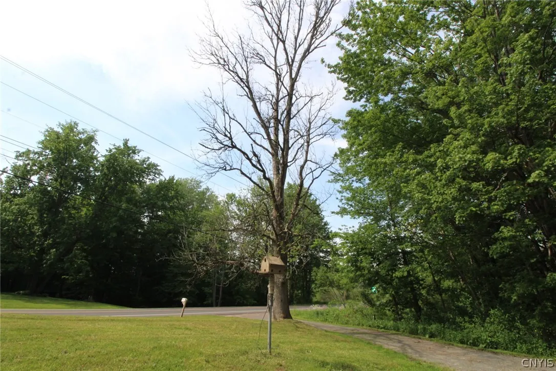 376 County Route 22, Parish, New York 13131, Parish, New York 13131, 4 Bedrooms Bedrooms, 9 Rooms Rooms,2 BathroomsBathrooms,Residential,For Sale,376 County Route 22, Parish, New York 13131,0,S1677485