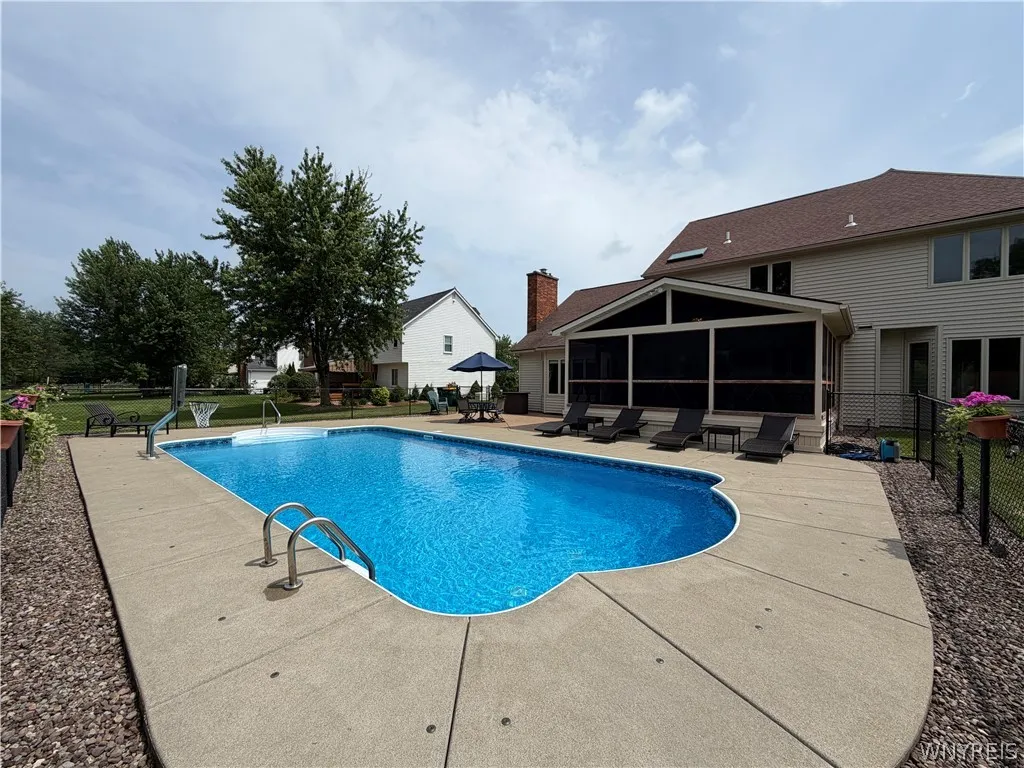 6110 Meadow Lakes Drive, Clarence, New York 14051, Clarence, New York 14051, 4 Bedrooms Bedrooms, 10 Rooms Rooms,2 BathroomsBathrooms,Residential,For Sale,6110 Meadow Lakes Drive, Clarence, New York 14051,0,B1696200