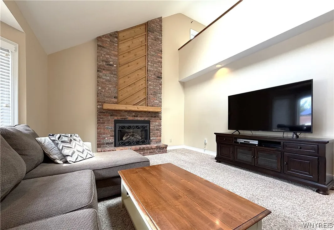 6110 Meadow Lakes Drive, Clarence, New York 14051, Clarence, New York 14051, 4 Bedrooms Bedrooms, 10 Rooms Rooms,2 BathroomsBathrooms,Residential,For Sale,6110 Meadow Lakes Drive, Clarence, New York 14051,0,B1696200
