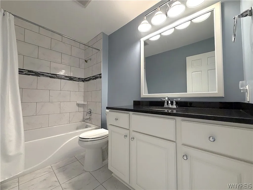 6110 Meadow Lakes Drive, Clarence, New York 14051, Clarence, New York 14051, 4 Bedrooms Bedrooms, 10 Rooms Rooms,2 BathroomsBathrooms,Residential,For Sale,6110 Meadow Lakes Drive, Clarence, New York 14051,0,B1696200