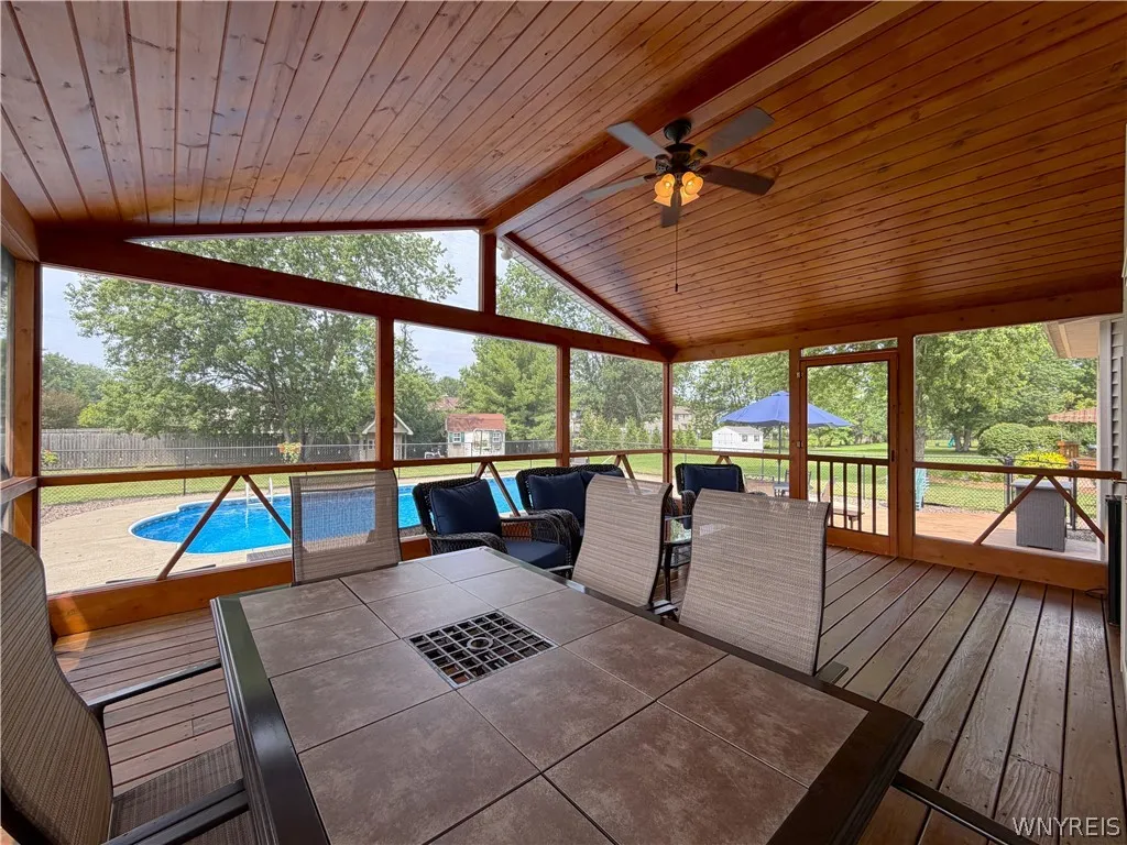 6110 Meadow Lakes Drive, Clarence, New York 14051, Clarence, New York 14051, 4 Bedrooms Bedrooms, 10 Rooms Rooms,2 BathroomsBathrooms,Residential,For Sale,6110 Meadow Lakes Drive, Clarence, New York 14051,0,B1696200