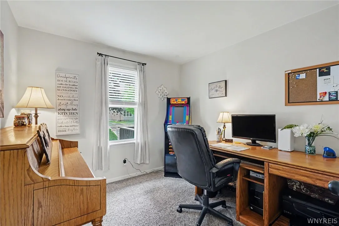 4351 East Frontier Drive, Hamburg, New York 14219, Hamburg, New York 14219, 3 Bedrooms Bedrooms, 5 Rooms Rooms,1 BathroomBathrooms,Residential,For Sale,4351 East Frontier Drive, Hamburg, New York 14219,0,B1696721