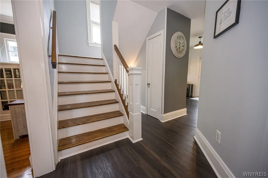 8 North Drive, Buffalo, New York 14216, Buffalo, New York 14216, 3 Bedrooms Bedrooms, 9 Rooms Rooms,2 BathroomsBathrooms,Residential,For Sale,8 North Drive, Buffalo, New York 14216,0,B1695194