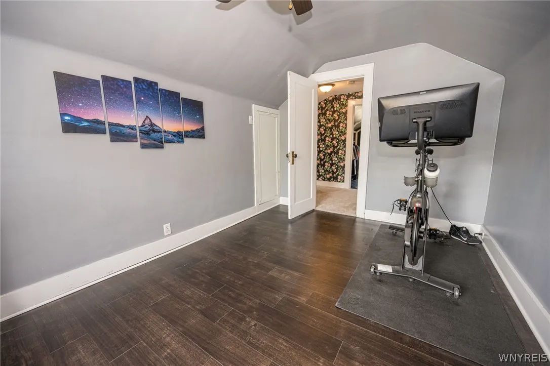 8 North Drive, Buffalo, New York 14216, Buffalo, New York 14216, 3 Bedrooms Bedrooms, 9 Rooms Rooms,2 BathroomsBathrooms,Residential,For Sale,8 North Drive, Buffalo, New York 14216,0,B1695194